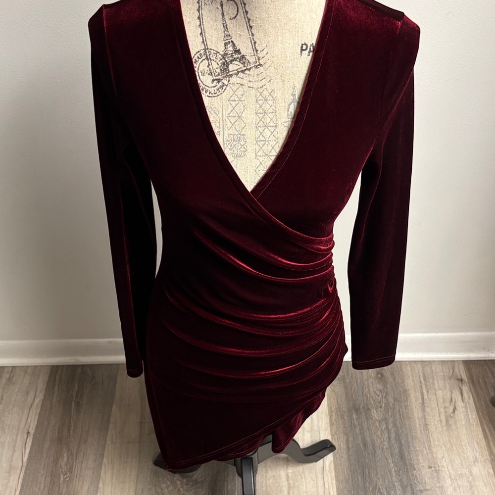 SHEIN Burgundy Velvet Long Sleeve Dress - Picture 4 of 16